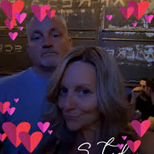 Can you all go outside for lunch or do you have to eat in the school? My  school states we can not leave the building at all but I have an assistant