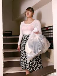 JavTube Kanon Ibuki 衣吹かのん 朝ゴミ出しする近所の遊び好きノーブラ奥さん 衣吹かのん Caribbeancompr  061622_004