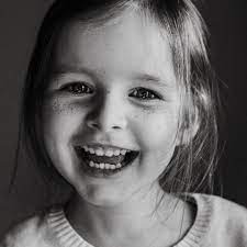 Stunning Black And White Portrait Photo Blackandwhiteportraitphoto Black And White Portrait Portrait Portrait Photography