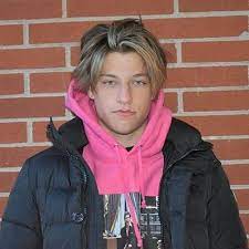 He and his wife dorothea have four kids in all. Happy Birthday Jake Jakebongiovi Jacobbongiovi Happybirthday Birthday Jon Bon Jovi Bon Jovi Bon Jovi Always