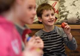 New kids' weekly music sing-along starts at Sweet Pea's