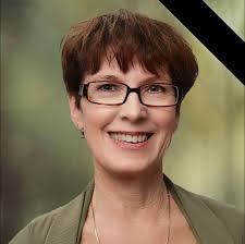 Cheryl Rolfson's Instagram, Twitter & Facebook