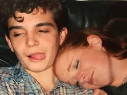 🇺🇸 “His name is Hunter Muir, born