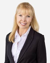 Karen Lively's Instagram, Twitter & Facebook