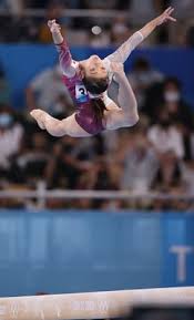 Jun 30, 2021 · 体操の東京五輪女子日本代表が30日、オンラインで記者会見し、6月28日に種目別個人枠の出場権を獲得した平均台の芦川うらら（18）＝静岡. Yxwl3fg7daeuxm
