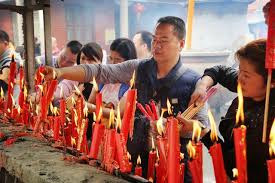 这支钢笔(的颜色)跟那支钢笔的颜色一样。 у этих ручек одинаковый цвет. è§€éŸ³å€Ÿåº«çŸ¥å¤šå°' æ¯æ—¥é ­æ¢