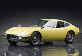 1967 toyota 2000gt most expensive asian car ever sold at 1 2m トヨタ2000gt トヨタ クラシックカー
