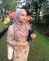 Kalau Anis Ckgu Awk Nk Sy Ajar Subjek Apa Beautiful Hijab Girl Hijab Beautiful Muslim Women