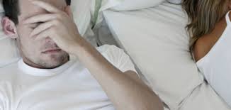 Facts about the most common cancer symptoms and signs, which include lumps, blood in stool or urine, nonhealing sores, unexplained weight loss, fever, swollen glands, coughing up blood, and night. Sueurs Nocturnes Quelles Causes Fiches Sante Et Conseils Medicaux