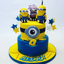 You need a frame to support your cake. Image Result For 2 Tier Minion Cake Ideas Minion Party Decorations Minion Birthday Cake Minion Party