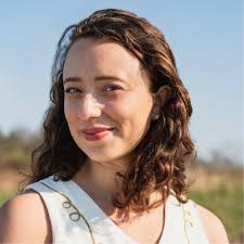 What is an Intrapreneur? How to Think Like One