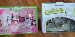 It also has a drawer you can pull out. Sylvanian Families Bathroom Set Calico Critters Bedroom Set Babies Kids Baby Nursery Kids Furniture Other Kids Furniture On Carousell