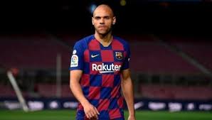 Видео تقرير وصول لاعبين برشلونه لأرض الكويت канала snanioli. Ø¨Ø±Ø´Ù„ÙˆÙ†Ø© ÙŠØ±ÙŠØ¯ Ø§Ù„ØªØ®Ù„Øµ Ù…Ù† 4 Ù„Ø§Ø¹Ø¨ÙŠÙ† ÙÙŠ Ù…ÙŠØ±ÙƒØ§ØªÙˆ Ø§Ù„Ø´ØªØ§Ø¡ Barslony Com Ø¨Ø±Ø´Ù„ÙˆÙ†Ù‰