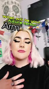 Keely White (@keelywhite)