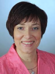 Claudia Stern's Instagram, Twitter & Facebook