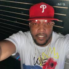 In the hot springs in Aspen reppin my parish city and hood !!! We goin  global 🌍 💪🏾 🇯🇲 #NoDayzOff