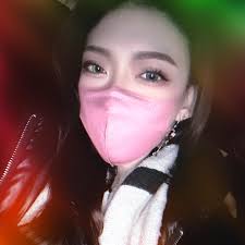 這是對的金錢各管各的小錢可以互相，人生存的時候必須有錢。死了才是身外之物。情跟錢必須分開談