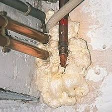 Comment Utiliser La Mousse Polyurethane Mousse Expansive Reparations De Maison Mousse