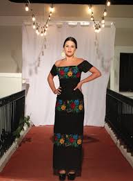 Keniya Vrh Po Tozi Nachin Ropa Yucateca Moderna Alkemyinnovation Com Ver mas ideas sobre vestidos mexicanos, vestidos mexicanos tradicionales, ropa bordada. keniya vrh po tozi nachin ropa yucateca moderna