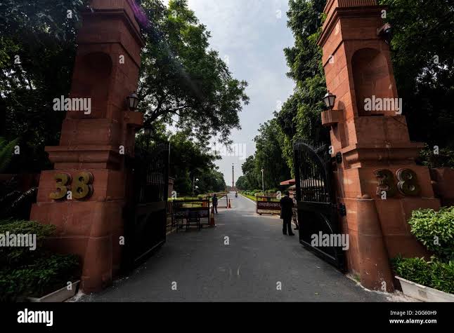 Delhi the presidents palace hi-res stock photography and images - Alamy