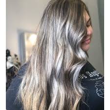 Warm and flattering, especially on textured hair. Updated 40 Dark Roots Blonde Hair Ideas August 2020