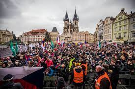 „čí je tahle země? ptá se hned úvodem volný. Obrazem V Praze Se Opet Demonstrovalo Nechybeli Landa Foldyna Nebo Suchanek Eurozpravy Cz
