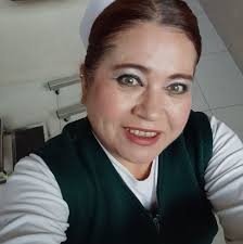 Complaciendo a la Cumpleañera