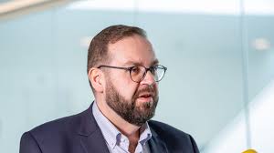 Gordon Hoffmann: „Licht am Ende des Tunnels