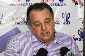 Henry volta a trabalhar no IML após 18 anos afastado