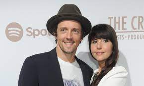Jason Mraz Reveals He S Had Experiences With Men Daily Mail Online