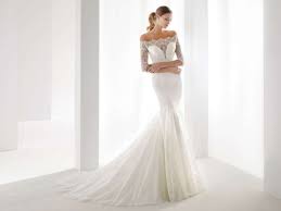 Oggi ti prensentiamo gli abiti da sposa colorati più glamour del 2021! Abiti Da Sposa A Sirena 2019 I Modelli Piu Particolari Per Il Tuo Matrimonio Foto Stylosophy