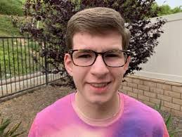 Lisa Guterman's Instagram, Twitter & Facebook