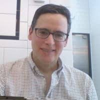 100+ perfiles de «Mauro»