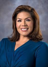 Lorrie Shelton's Instagram, Twitter & Facebook