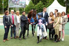 Consultez le pronostic quinté de turfomania ainsi que l'arrivée du quinté. Resultat Du Quinte Prix Du Bois Bourillon Jeudi A Chantilly Carton Plein Pour Pia Brandt Metropol Confirme Son Aptitude Au Sable