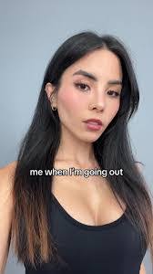 Amanda Six's Instagram, Twitter & Facebook