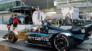Will be the honorary starter at daytona this year, but he last raced in the series in 2017. Nascar Q A Jimmie Johnson S Indycar Debut Competes With Nascar Race