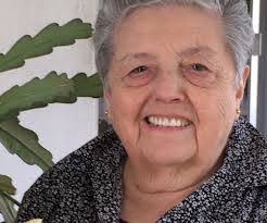 Mary Grissom's Instagram, Twitter & Facebook