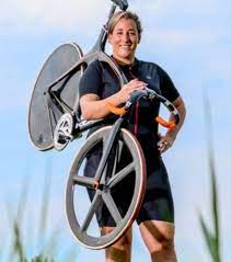 The event was won by elis ligtlee from the netherlands, silver went to becky james from great britain and australia's anna meares won bronze. Collegetour Met Olympisch Kampioen Elis Ligtlee Regiobode