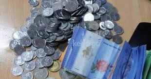 Zaman dahulu susah nak mendapatkan tabung duit syiling. Bapa Ni Korek Tabung Duit Syiling Rm1 Bayar Kompaun Anak Langgar Pkp Sebaknya Keluarga