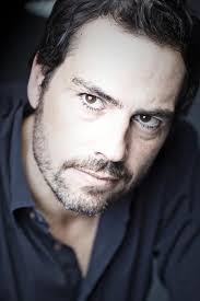 First encounter details producer / writer: Fas De Filipe Duarte Community Facebook