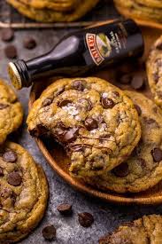 Baileys Irish Cream Chocolate Chip Cookies Recette En 2020 Cookies Pepite Chocolat Gateaux Et Desserts Meilleures Recettes De Biscuits