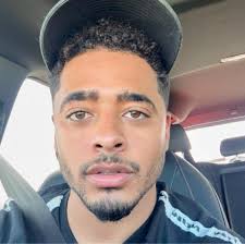 Is bruising near a cat's spay incision normal?