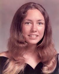 Cathy Dewey's Instagram, Twitter & Facebook