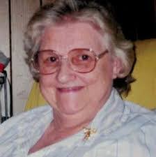 Elva Lowe's Instagram, Twitter & Facebook