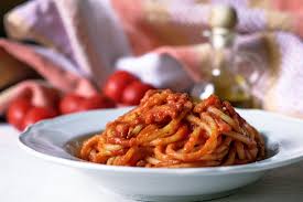 Pasta all'amatriciana giallo zafferano, giallo zafferano spaghetti, ricetta amatriciana giallo zafferano, bucatini all'amatriciana ricetta originale, giallo zafferano pasta al forno. Bucatini All Amatriciana Ricetta Tradizionale