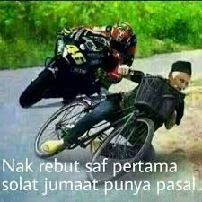It is called 'surau diri jumaat' as a sign that there are jumu'ah prayers performed there. Jom Solat Jumaat Bahar Khalid Flickr