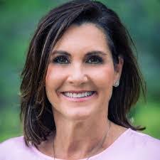 Lisa Casady's Instagram, Twitter & Facebook