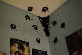 Pin By Mia On Anime Otaku Room Studio Ghibli Kawaii Room