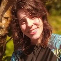 20+ perfis com “Ana Beatriz Vianna”